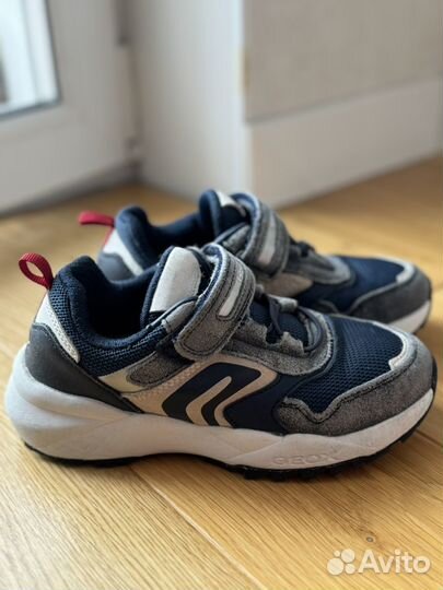 Кроссовки Geox