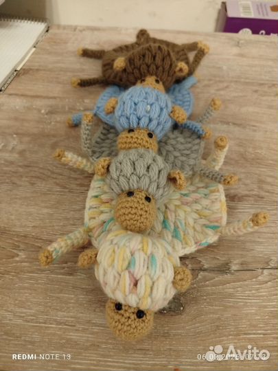 Вязанные милые подставки для кружек