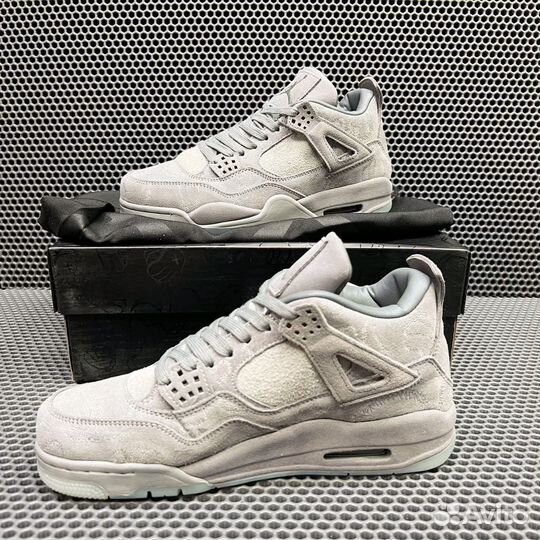 Кроссовки nike air jordan 4 retro kaws