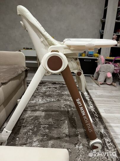 Стул для кормления hb