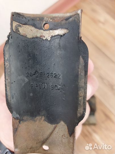 Буфер газ-2410 рессоры