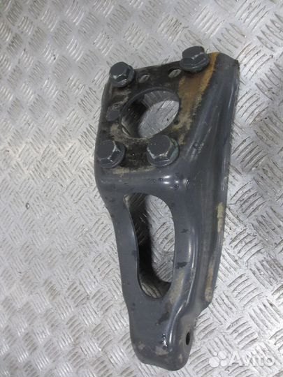 Кронштейн Mercedes-Benz A9433230240