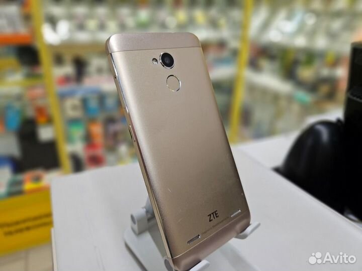 ZTE Blade V7 Lite