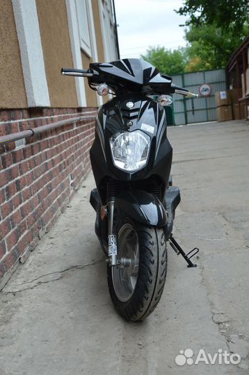 Скутер SYM Orbit 50