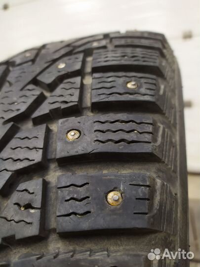 Maxxis NP3 Arctic Trekker 215/65 R16 102T