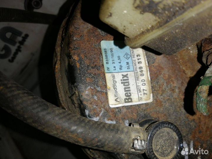 Вакуумный усилитель тормозов Renault Megane 1996