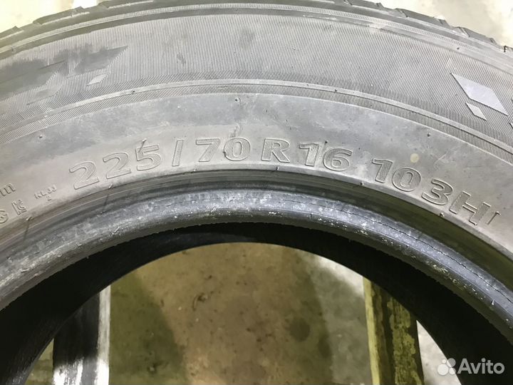 Kumho Crugen Premium KL33 225/70 R16