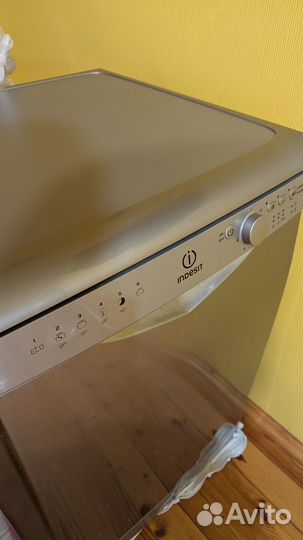 Посудомоечная машина Indesit DFG 26B1 NX