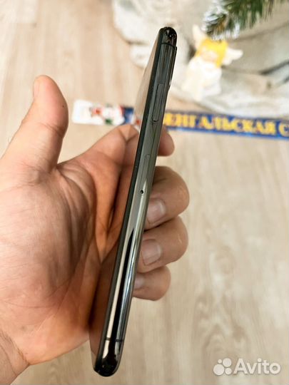 iPhone X, 256 ГБ
