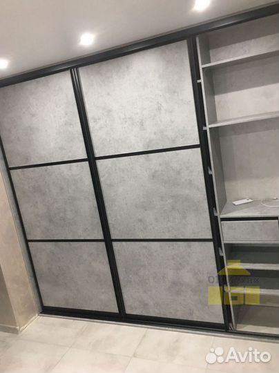 Шкаф двухстворчатый