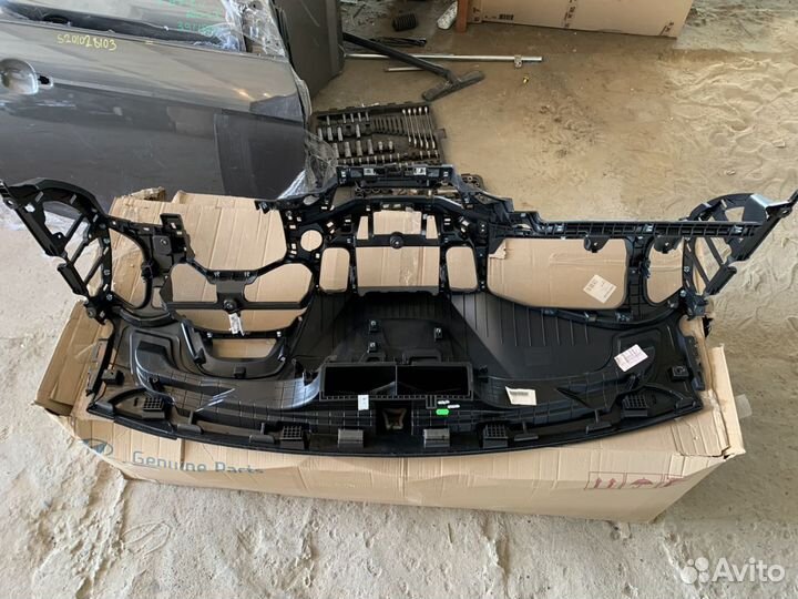 Торпедо Hyundai Creta 2015-Н. В. (84710M0000XMG)