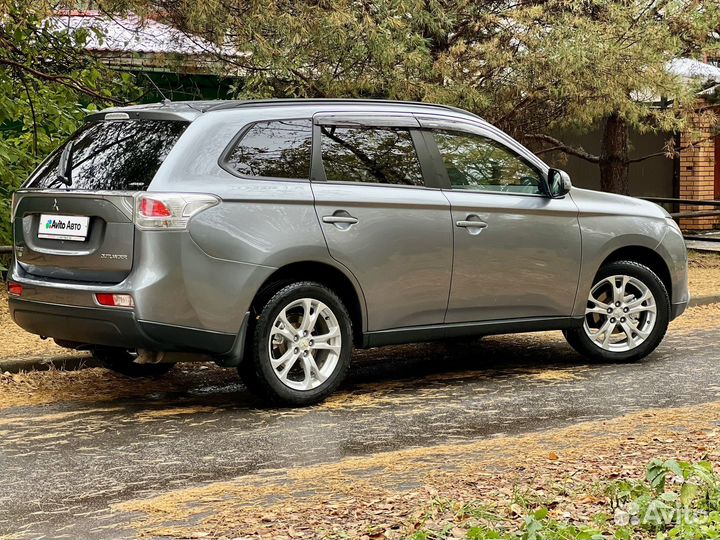 Mitsubishi Outlander 2.4 CVT, 2012, 347 000 км