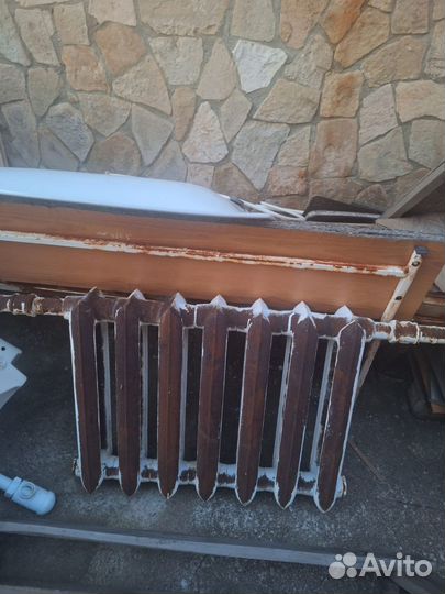 Батарея чугунная
