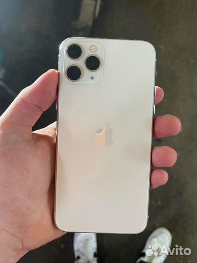 iPhone 11 Pro, 64 ГБ