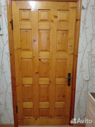 Дверь входная деревянная бу