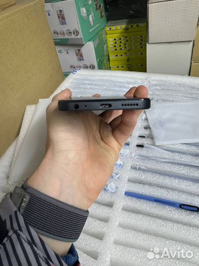 Xiaomi Redmi 12, 4/128 ГБ