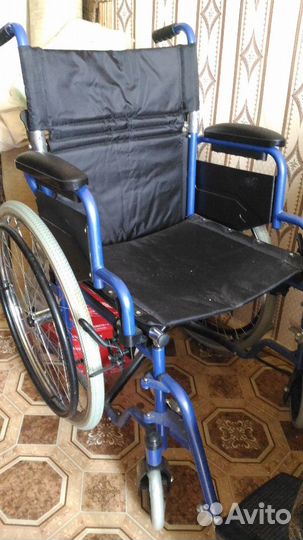 Продам инвалидное кресло- коляску, ходунки,памперс