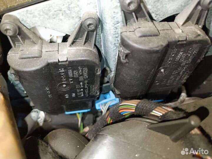 Моторчик заслонки Печки Туарег