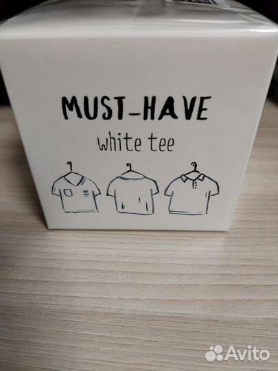 Must have white tee