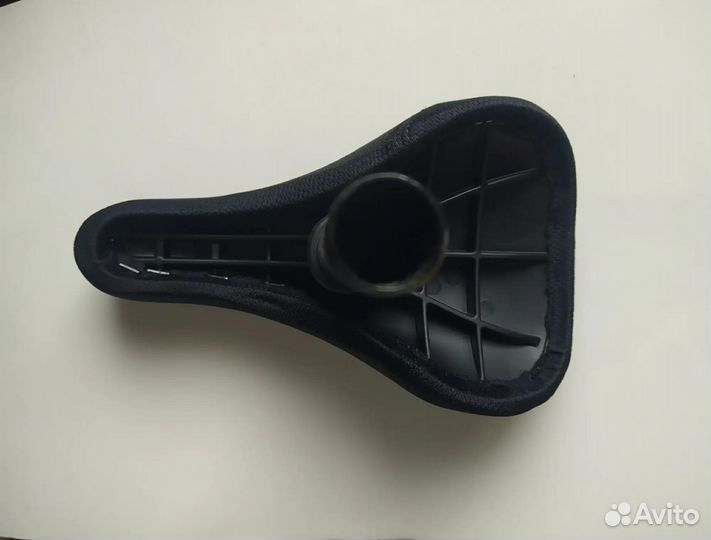 Велосипедное седло Новое + грипсы