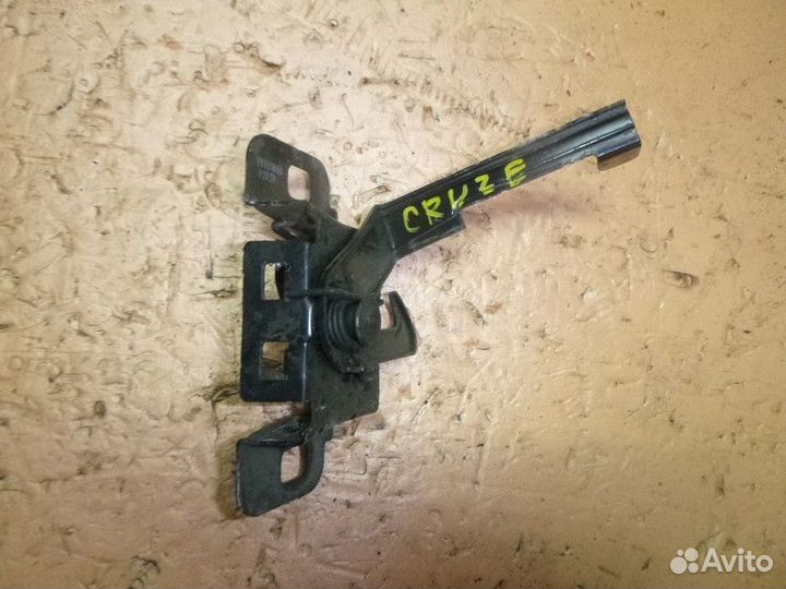 Замок капота chevrolet cruze 2009