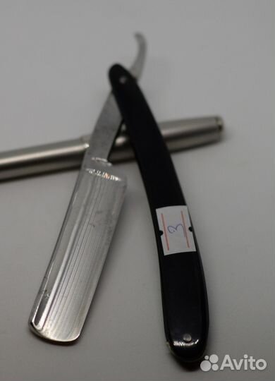 3. Старинная клинковая опасная бритва