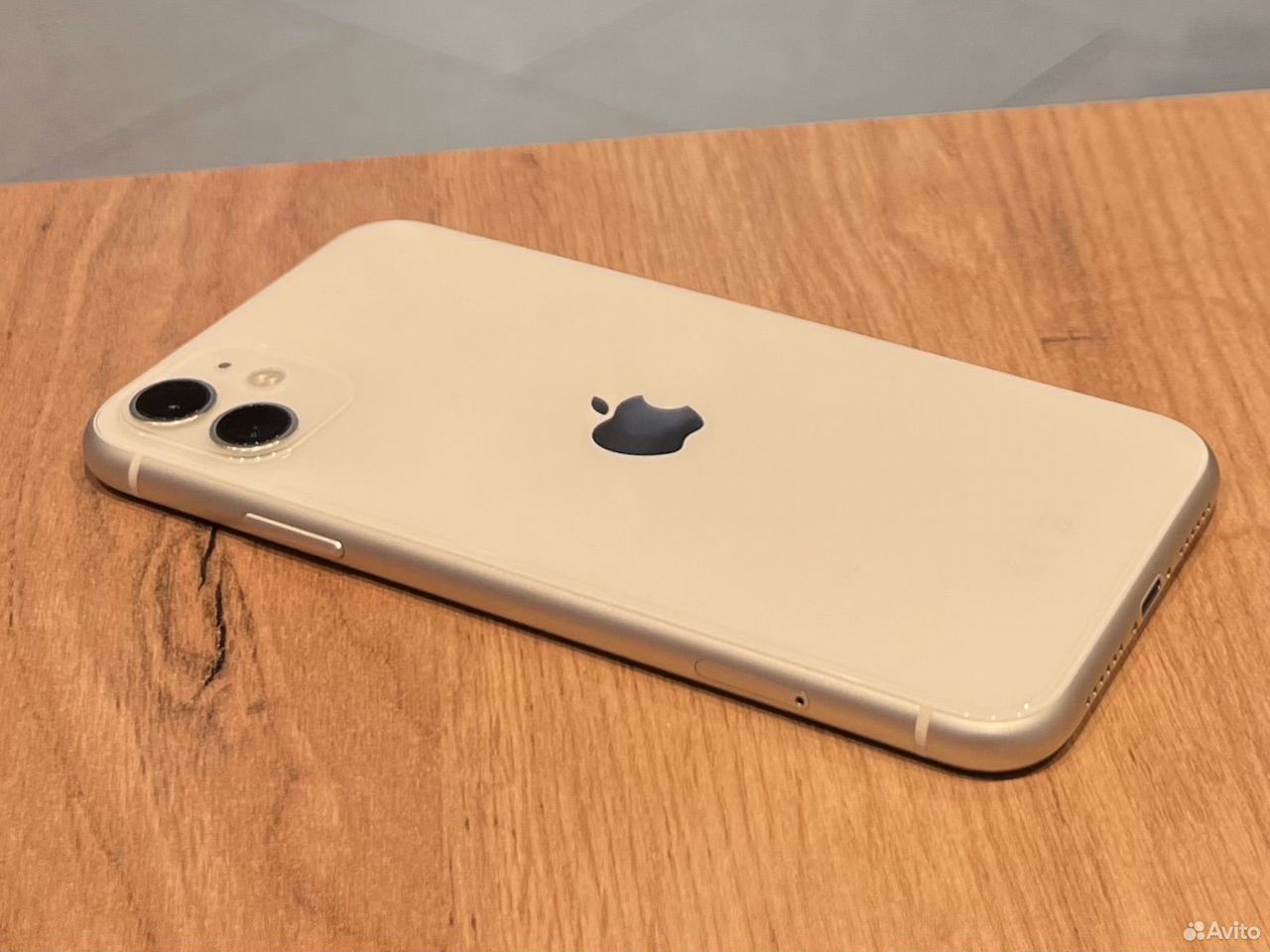 iPhone 11, 128 ГБ, SIM + eSIM