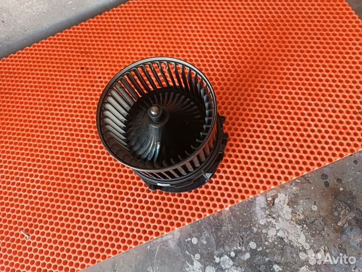 Мотор печки renault Fluence