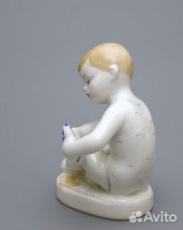 Статуэтки СССР ребенок с рыбкой фарфор