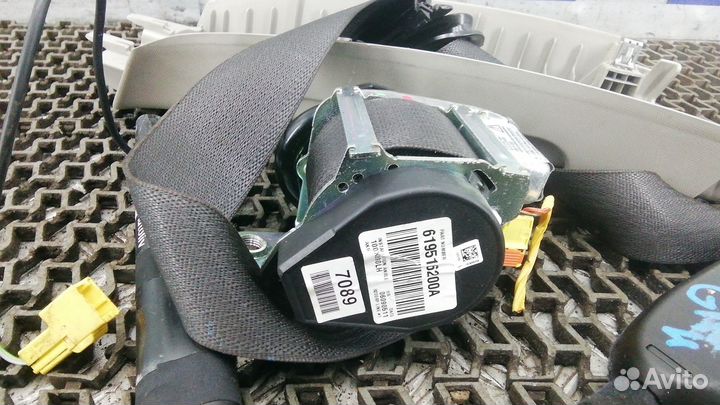 Ремень безопасности Chevrolet Cruze 2012