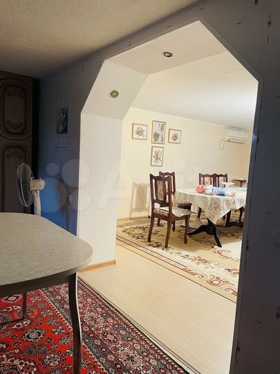 Дом 200 м² на участке 8 сот.