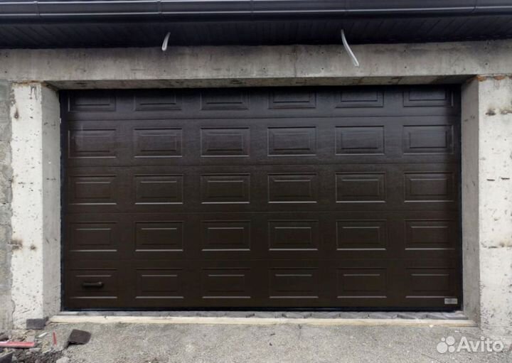 Секционные ворота