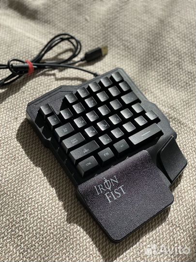 Кейпад проводной Oklick 701G iron fist