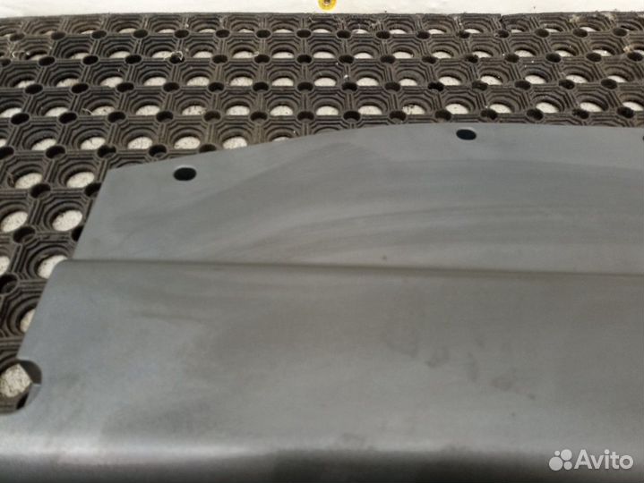 81639030272 Накладка консоли верхней