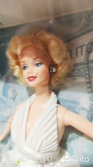 Барби в Образе Мэрилин Монро в Белом Платье