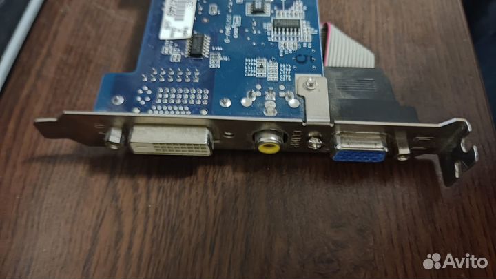 Видеокарта asus Geforce4 FX5200