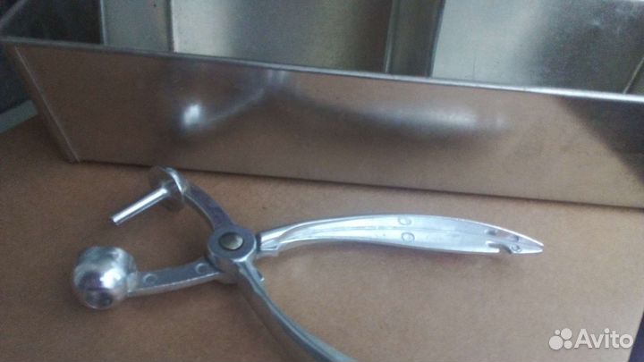 Косточковыдавливатель