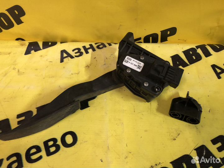 Педаль газа Шевроле Вива