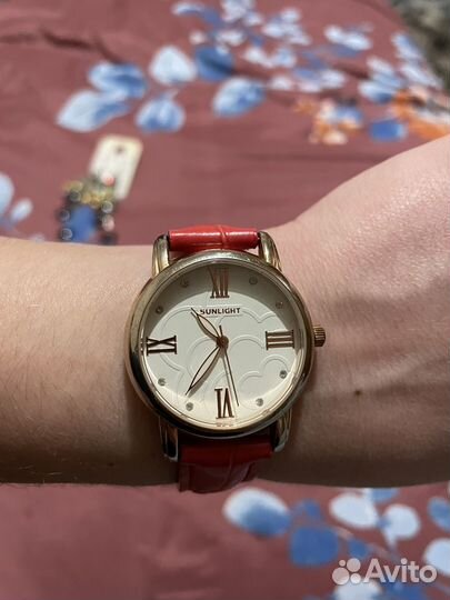 Часы женские Sunlight