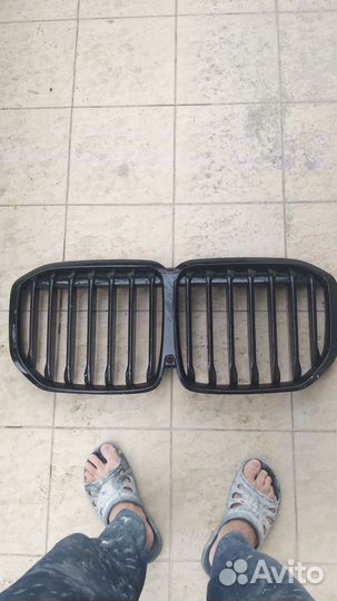 Решетка бампера BNW X7