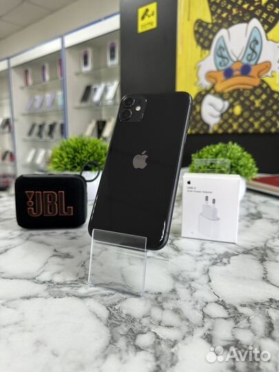 iPhone 11, 64 ГБ