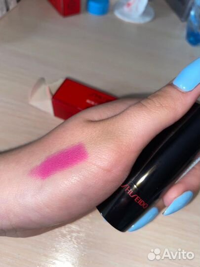 Shiseido Губная помада матовая rouge rouge