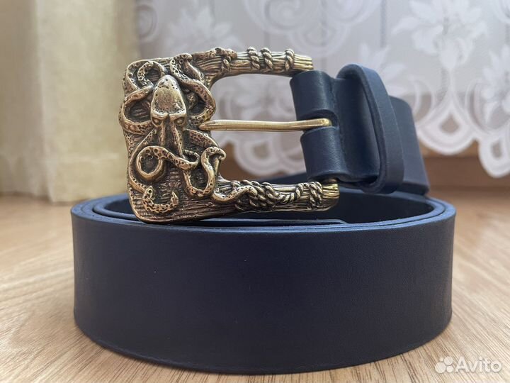 Ремень с литой латунной пряжкой 