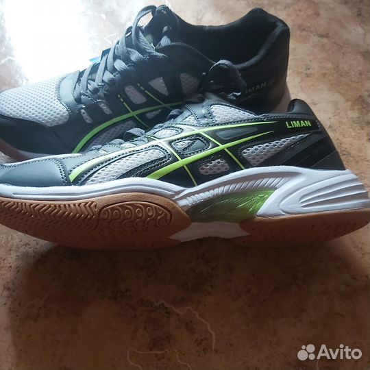 Кроссовки asics