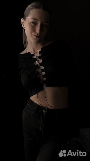 Топ на шнуровке 44 размер