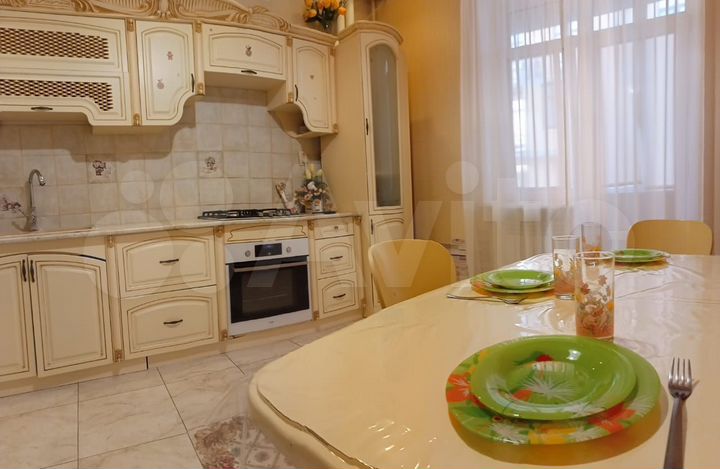 2-к. квартира, 62 м², 2/4 эт.