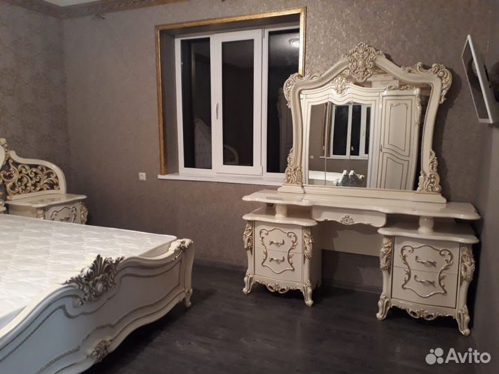 Спальный гарнитур бу