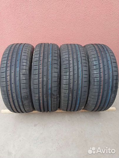 Tourador X Speed TU1 215/55 R17