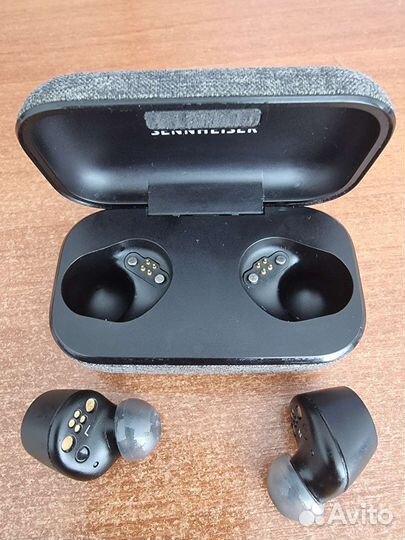 Беспроводные наушники Sennheiser Momentum 2