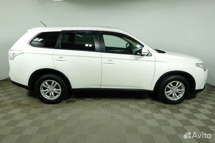 Mitsubishi Outlander 2.4 CVT, 2014, 89 764 км